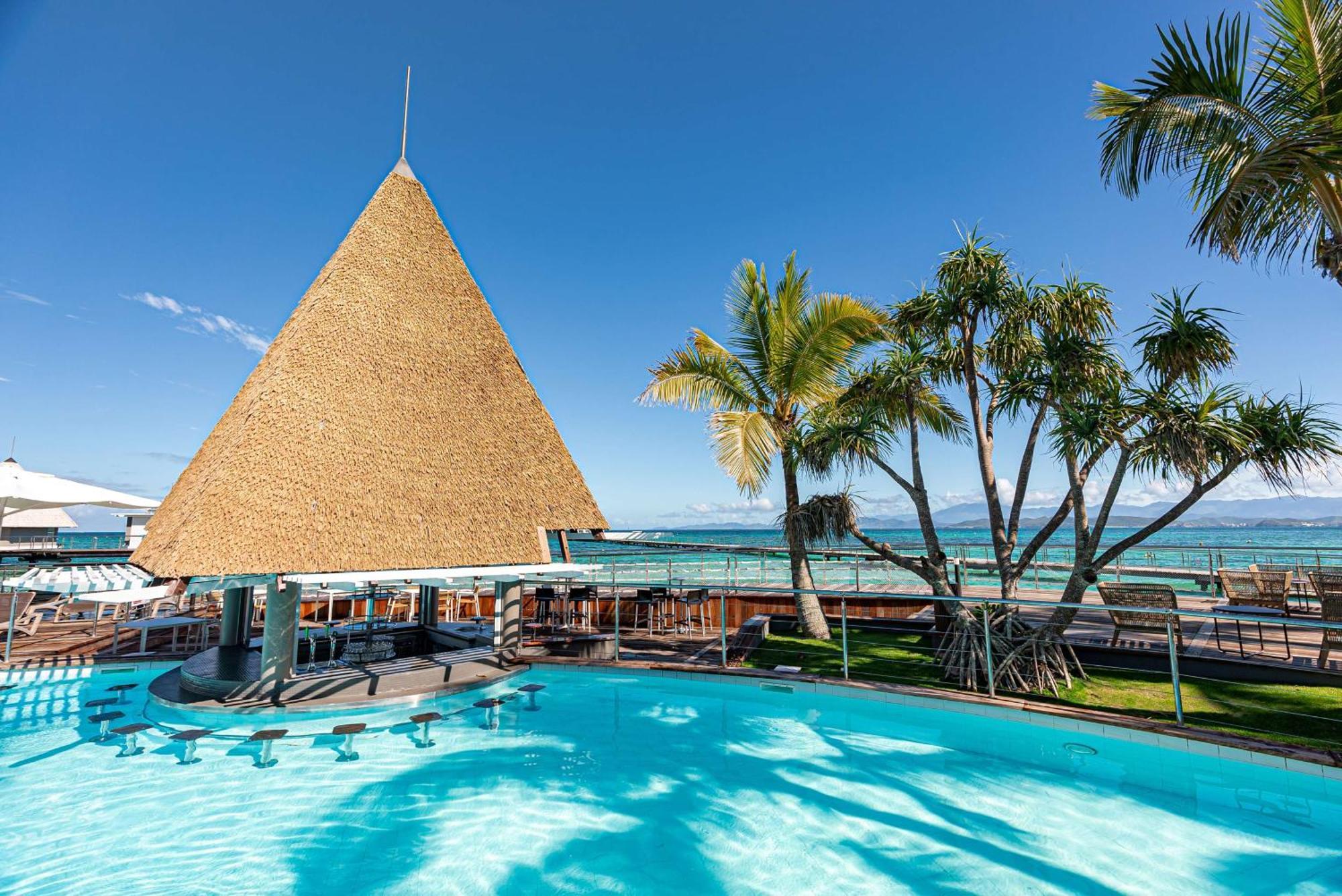 Doubletree By Hilton Noumea Ilot Maitre Resort Exteriör bild